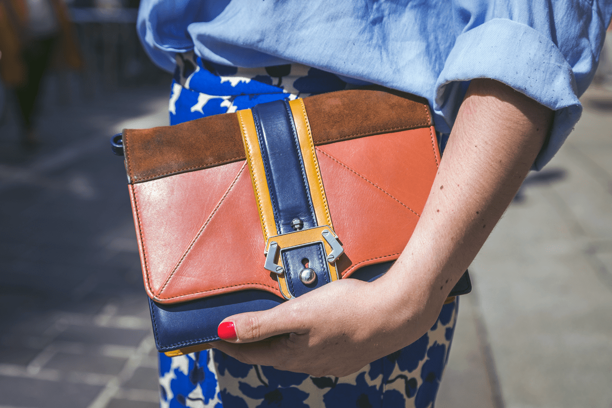 Does Your Handbag Have To Match Your Outfit? – Zatchels